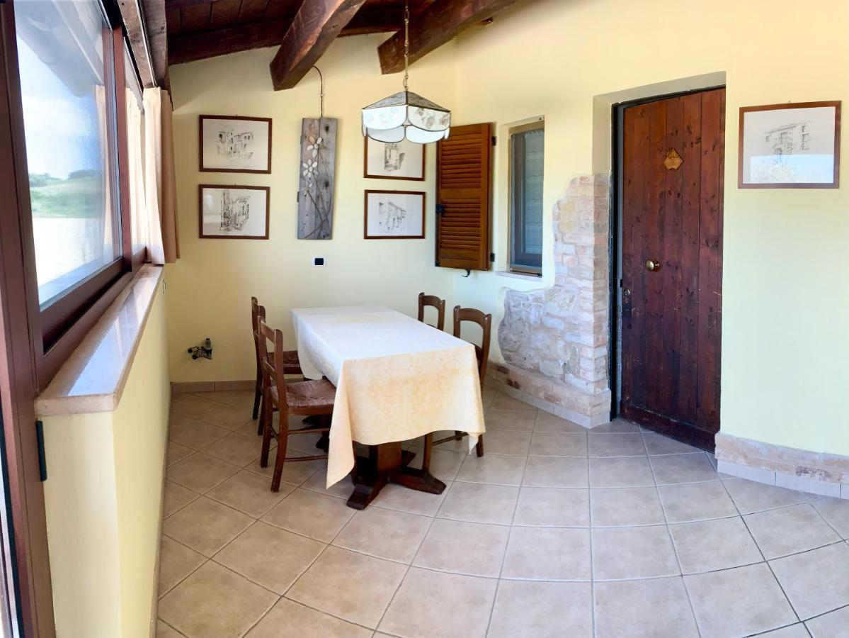 Chiaraluce Country House Massignano Екстериор снимка